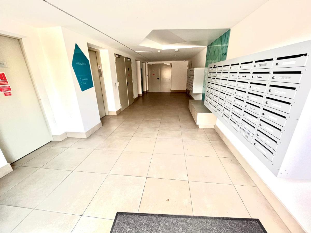Apartamento Marina Garden Budapest Exterior foto